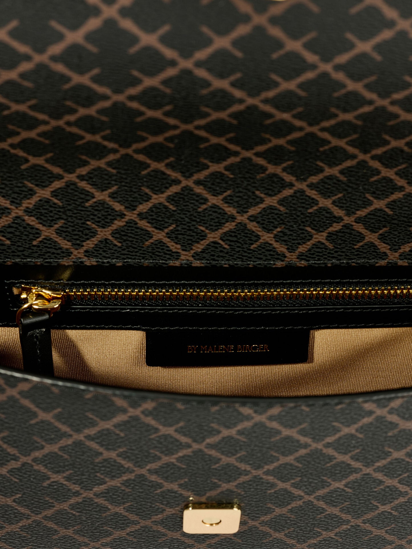 By Malene Birger Väska Tallie