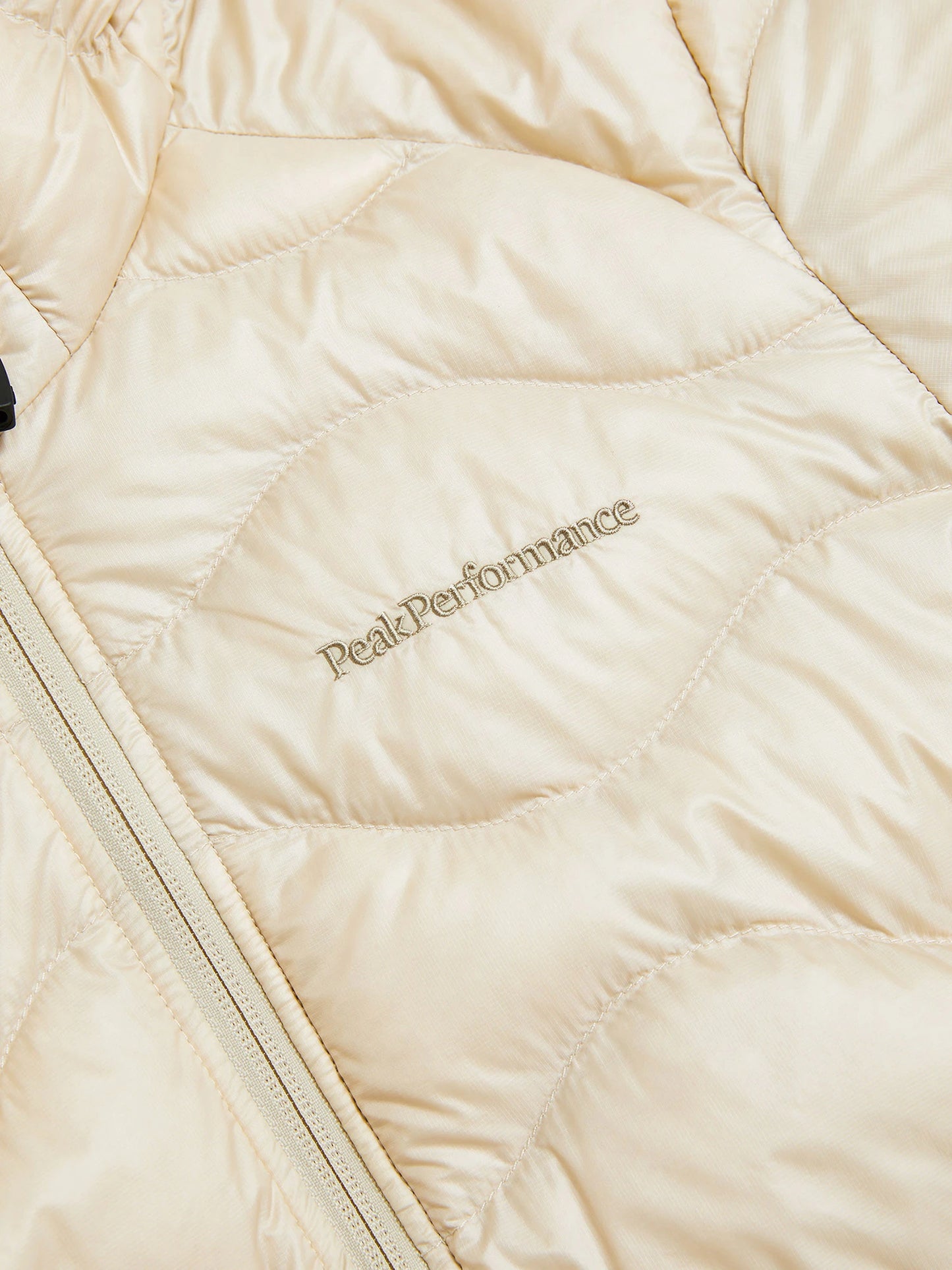 Peak Performance Jacka Helium Down Hood