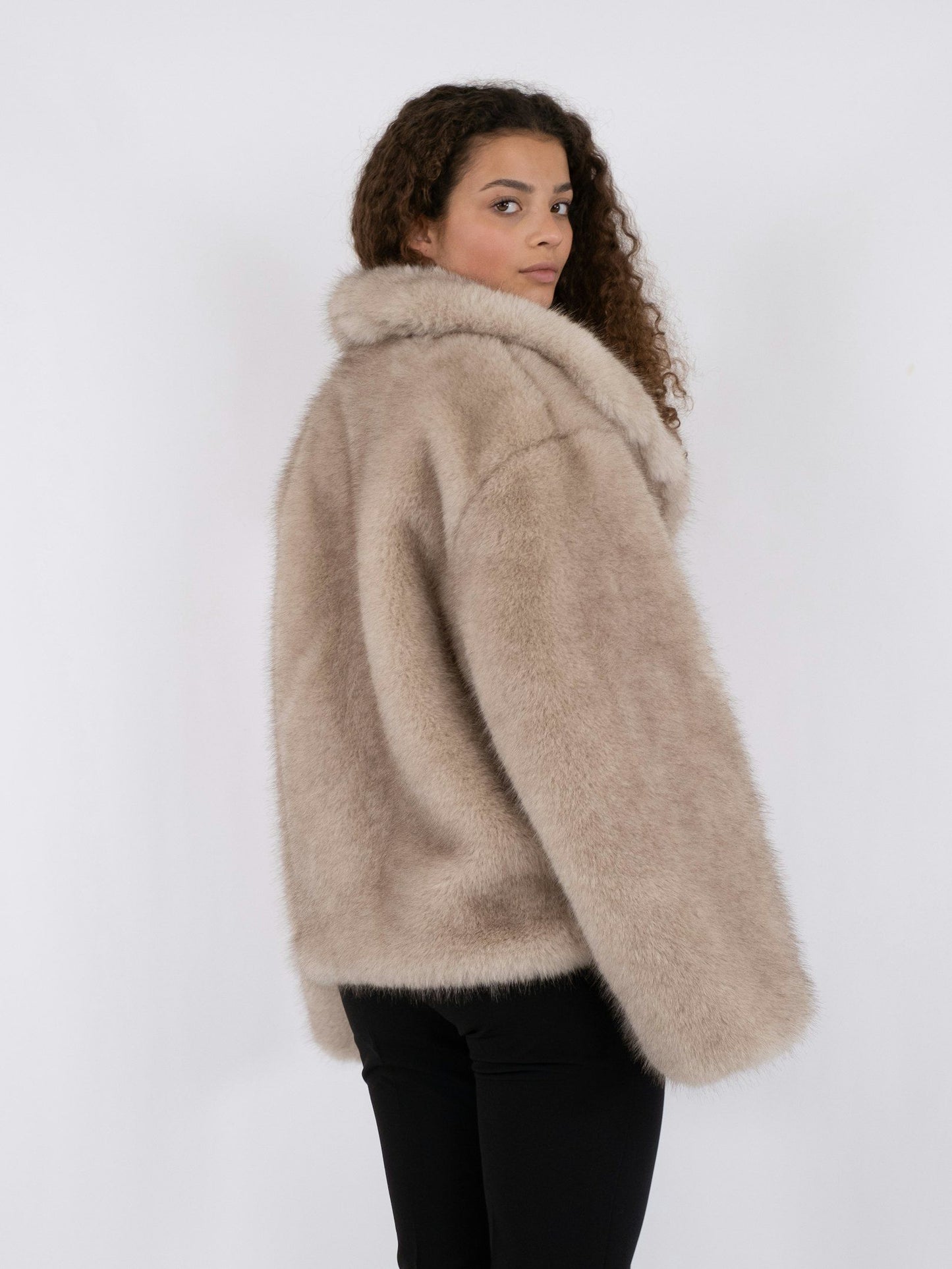 Neo Noir Jacka Stephanie Faux Fur