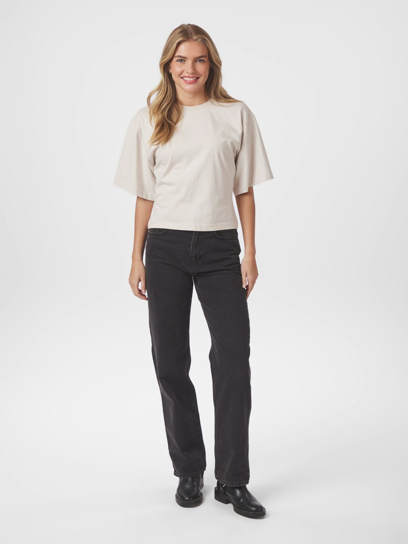 Neo Noir Topp Asha Boxy