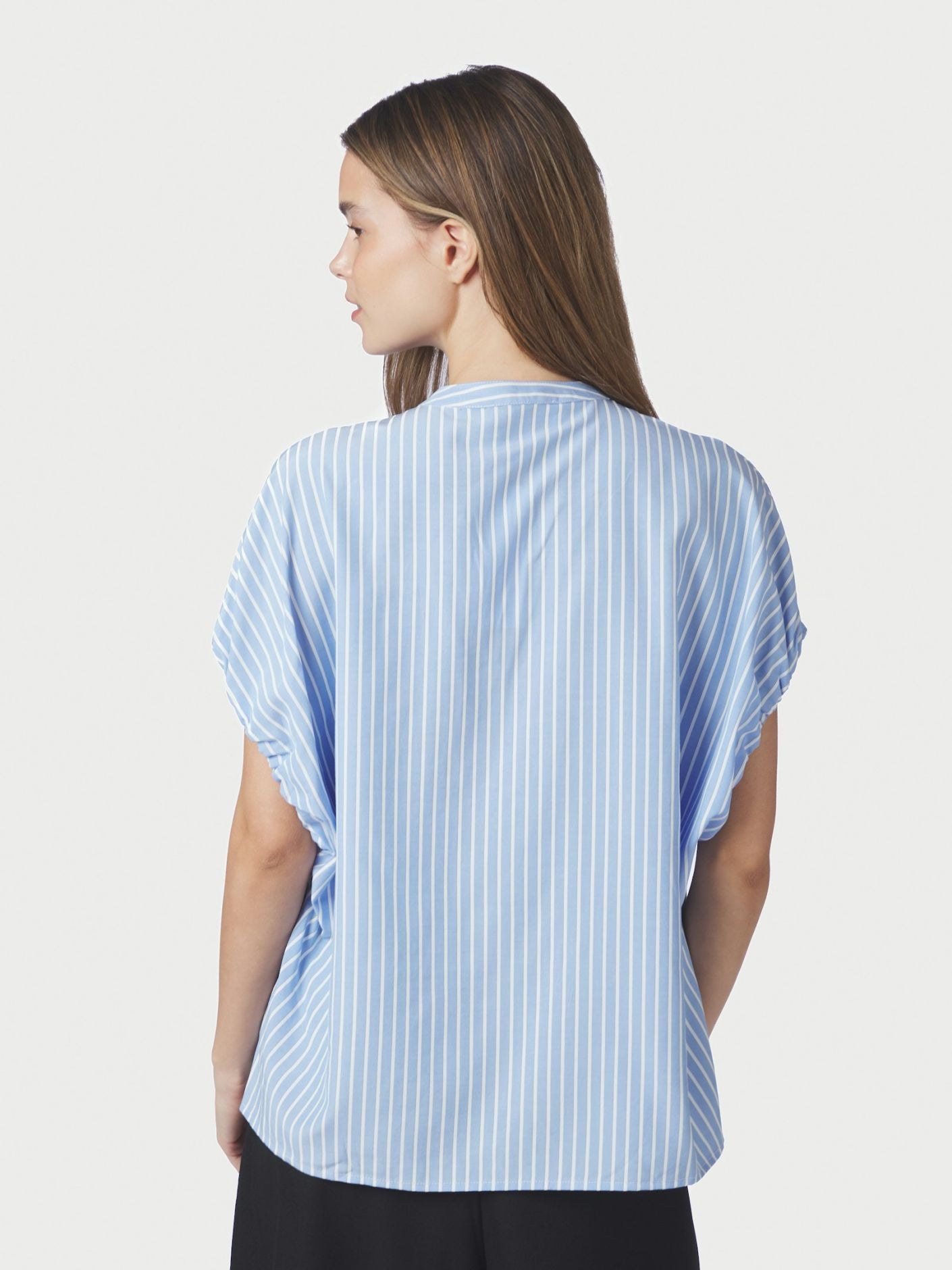 Neo Noir Blus Englana Stripe