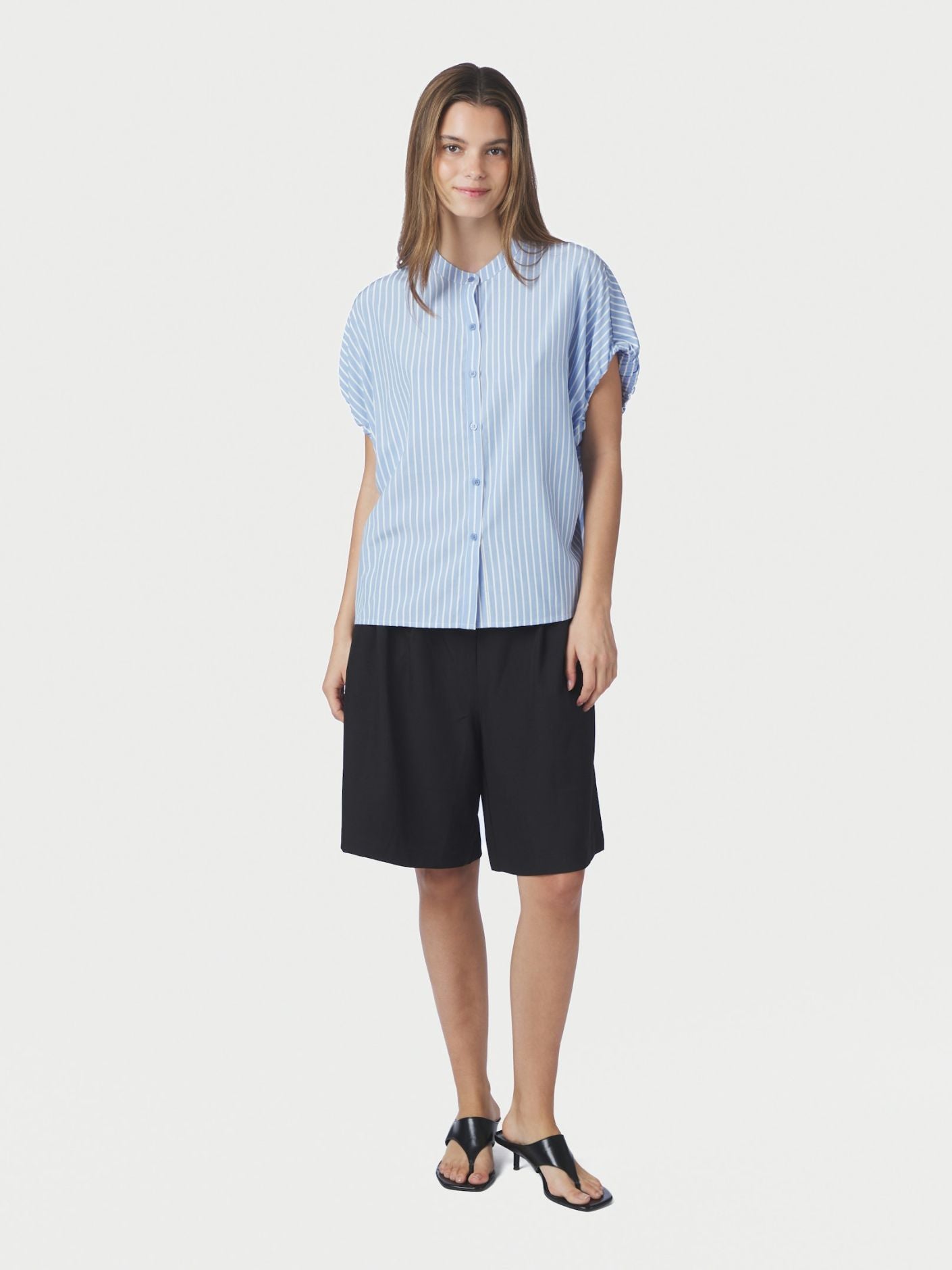 Neo Noir Blus Englana Stripe