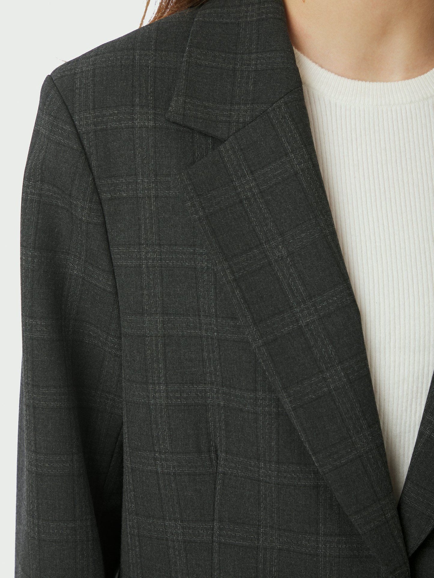 Neo Noir Kavaj Gaby Check