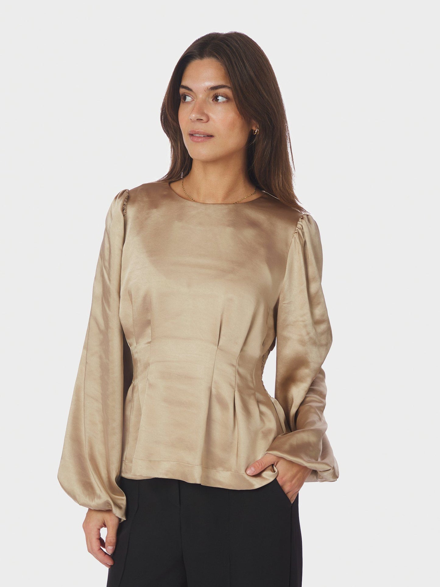 Neo Noir Blus Vanya Crushed Sateen