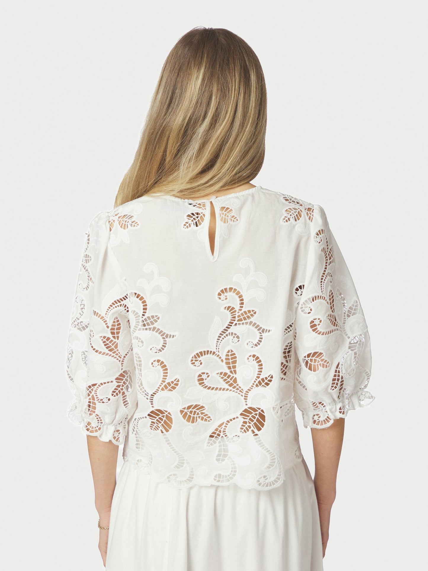 Neo Noir Blus Fia Embroidery