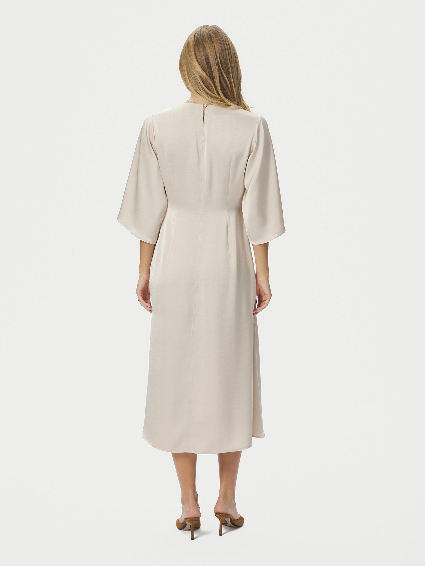 Neo Noir Klänning Remara Heavy Sateen