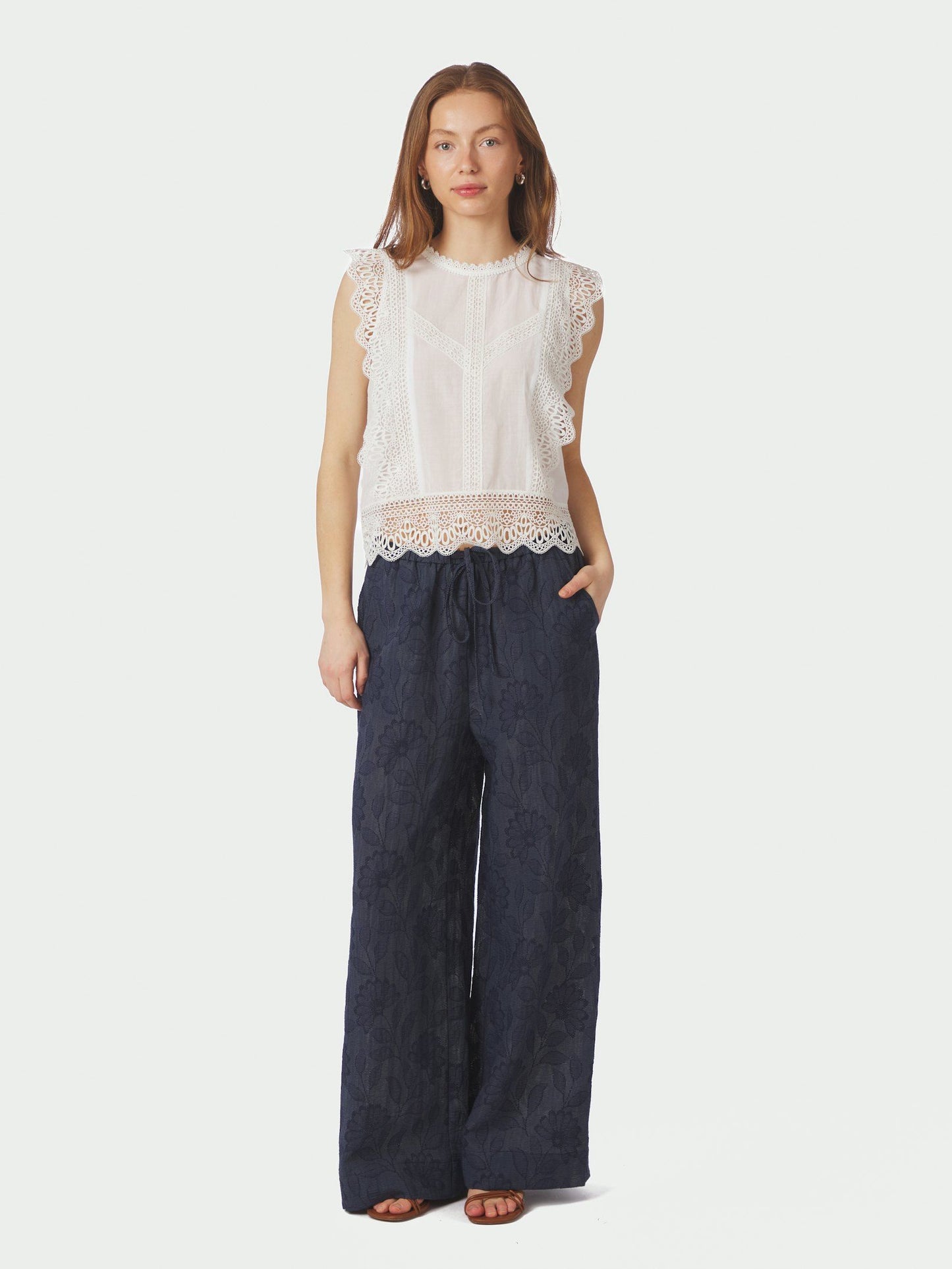 Neo Noir Topp Samia Lace