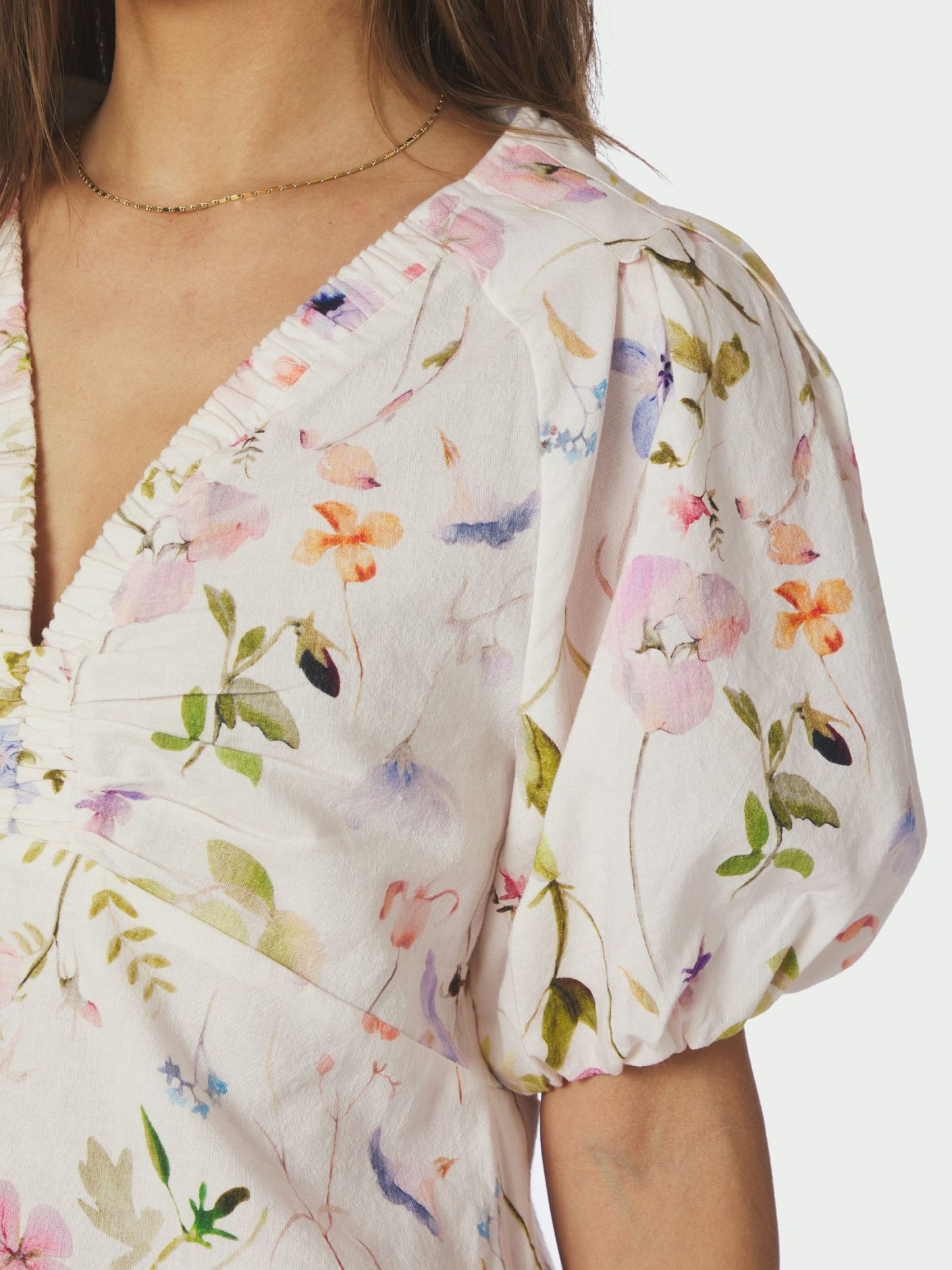 Neo Noir Blus Irina Flower