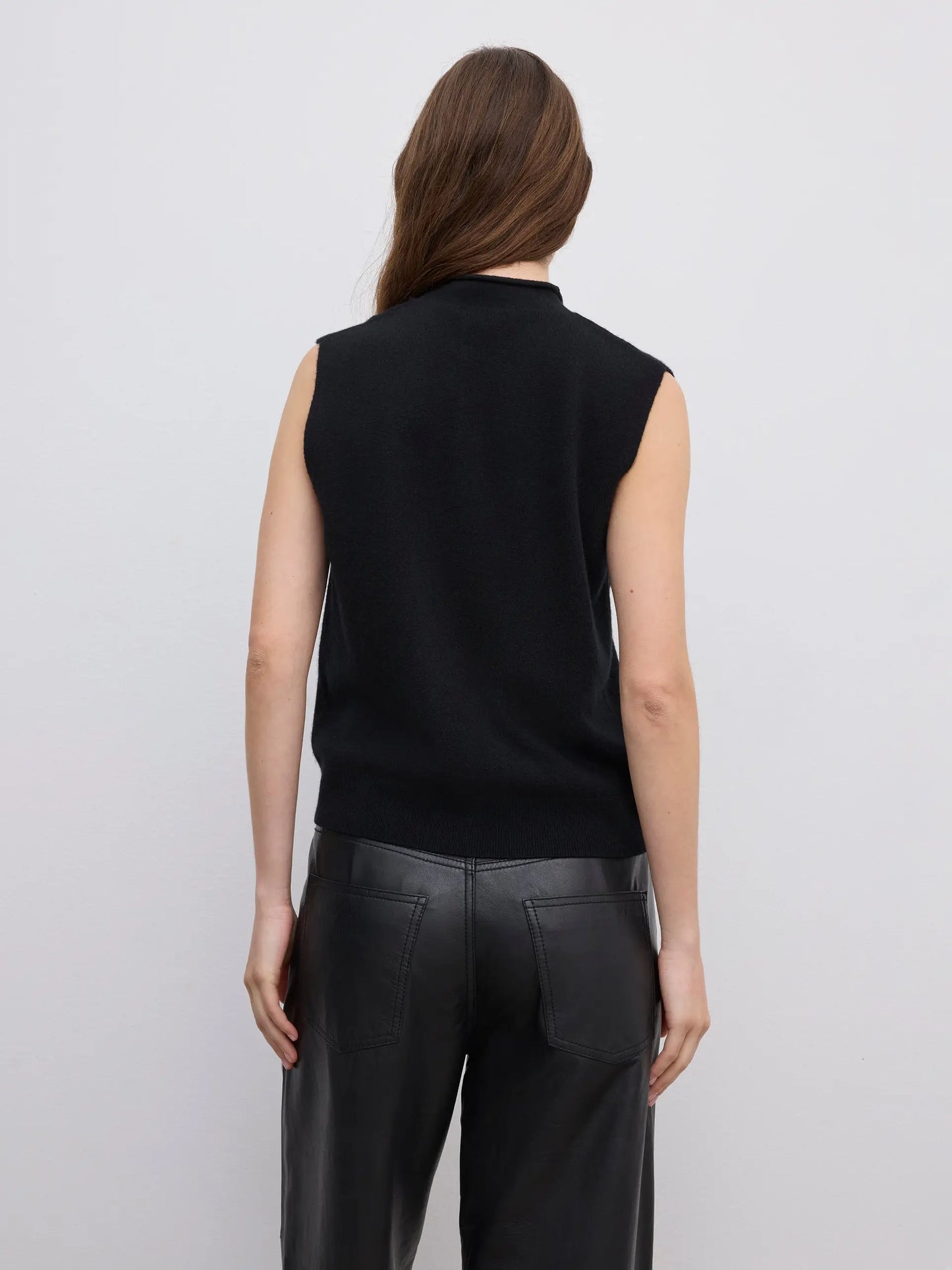Dagmar Topp Sleeveless Knit