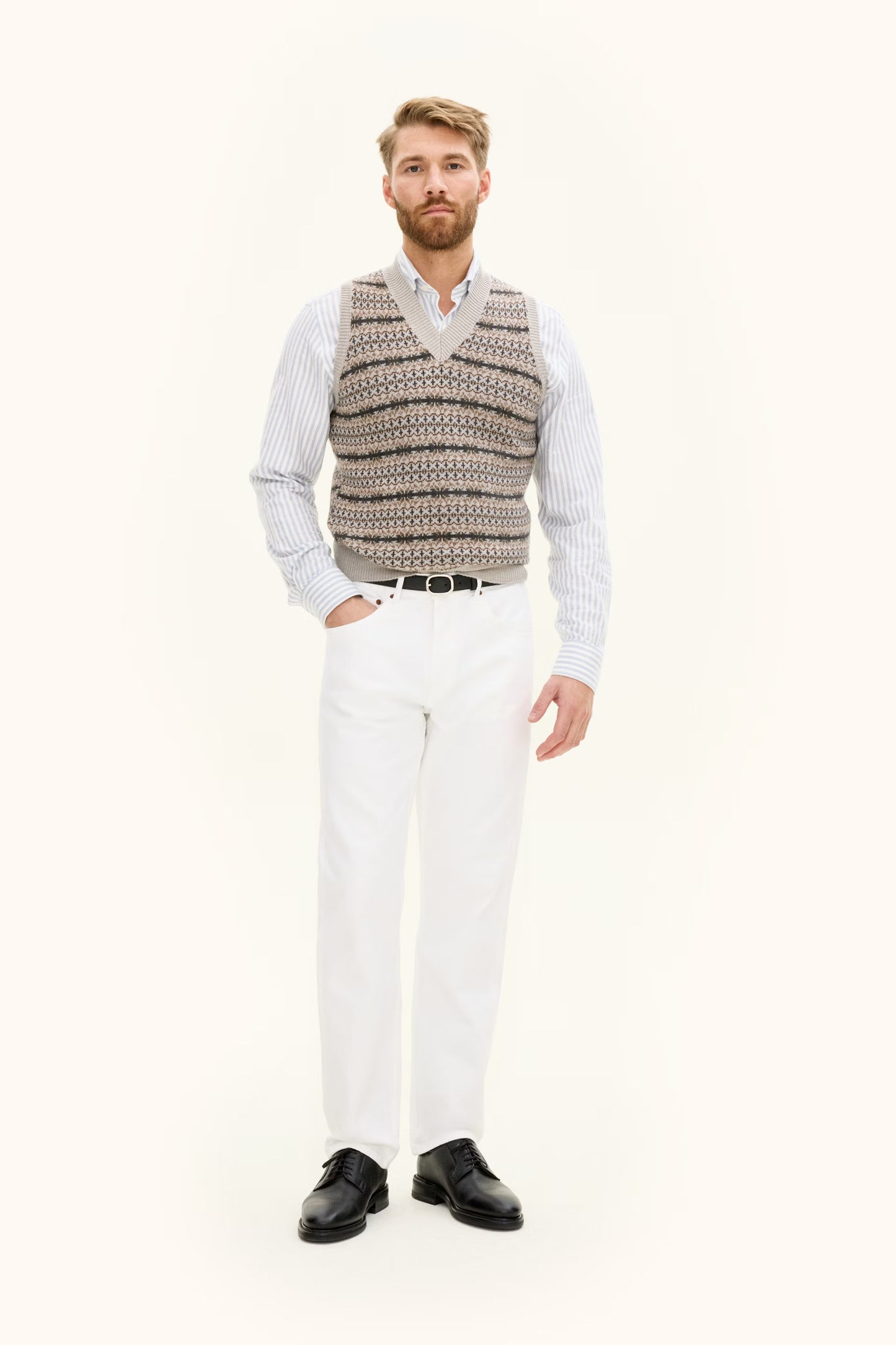 Oscar Jacobson Väst Lucas