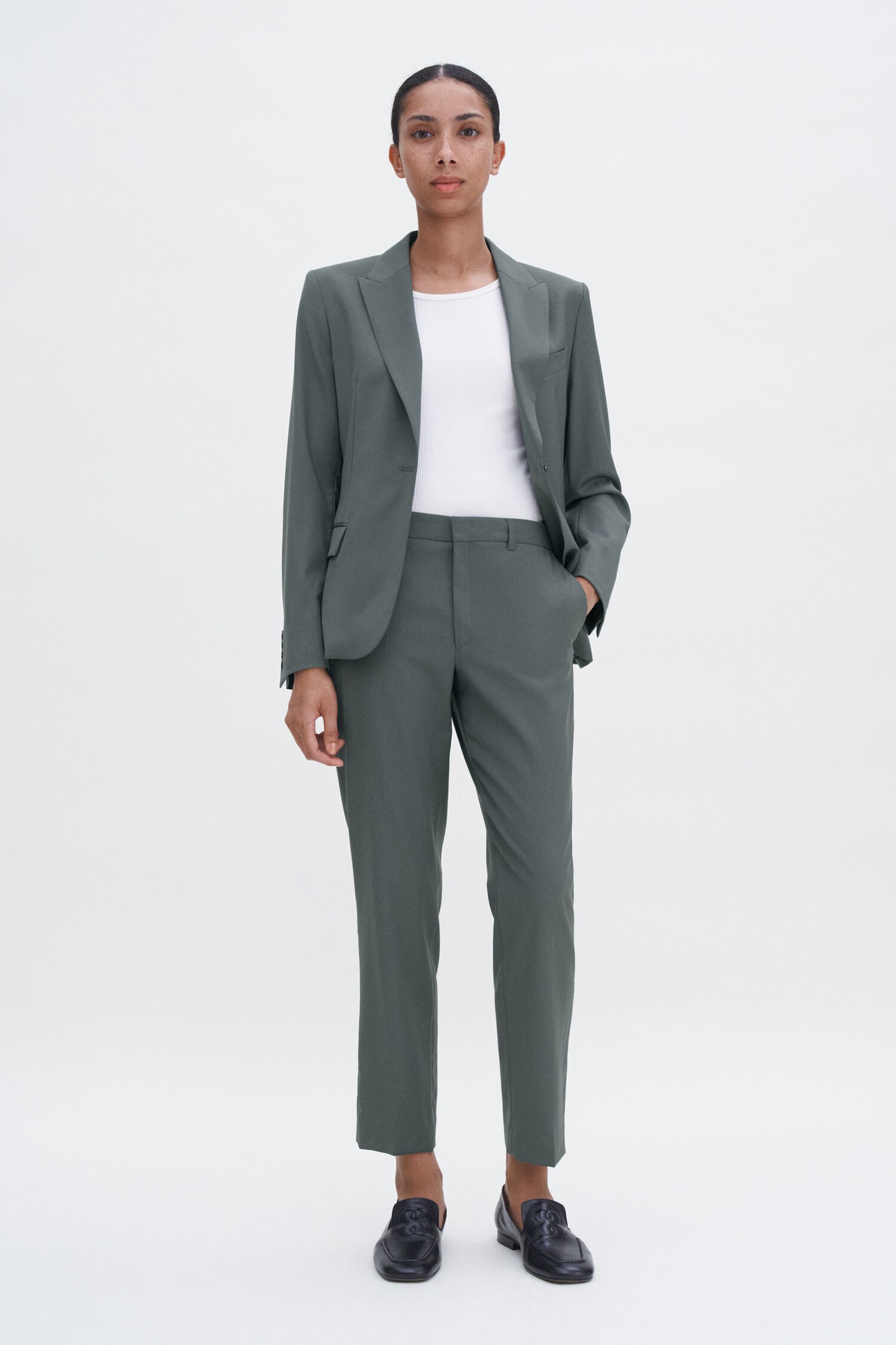 Filippa K Byxor Emma Cropped Cool Wool