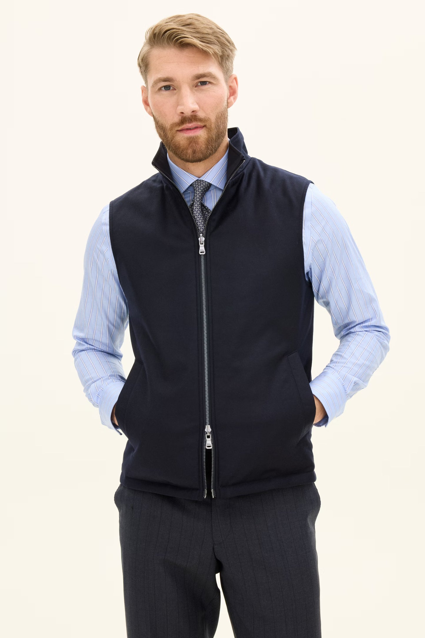 Oscar Jacobson Väst Reversible