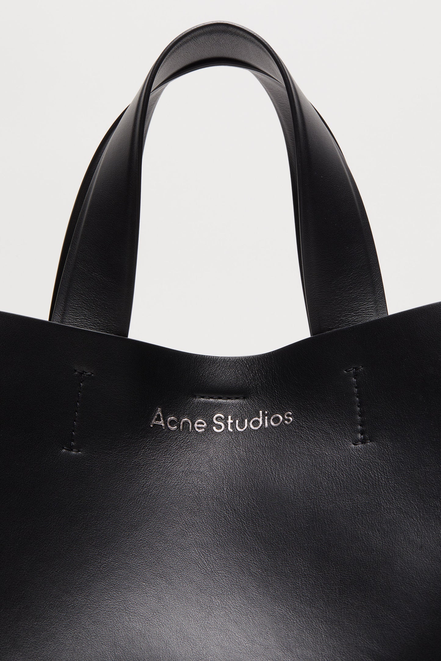 Acne Studios Väska Musubi midi tote