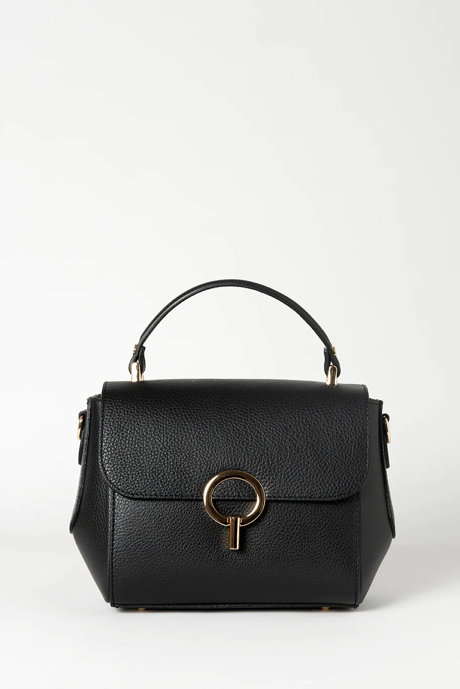 By Axel Väska Belotti 808