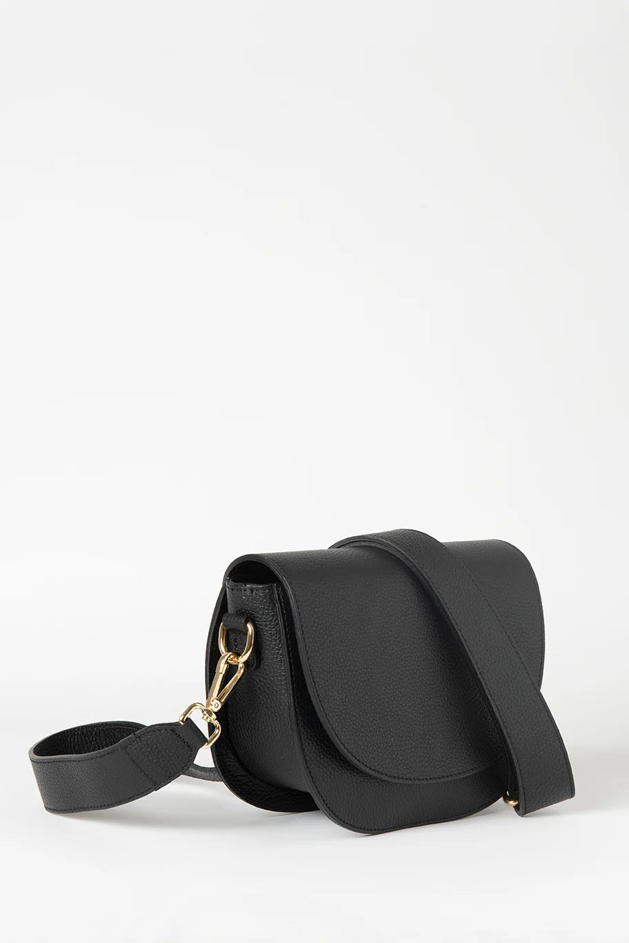 By Axel Väska Belotti 808