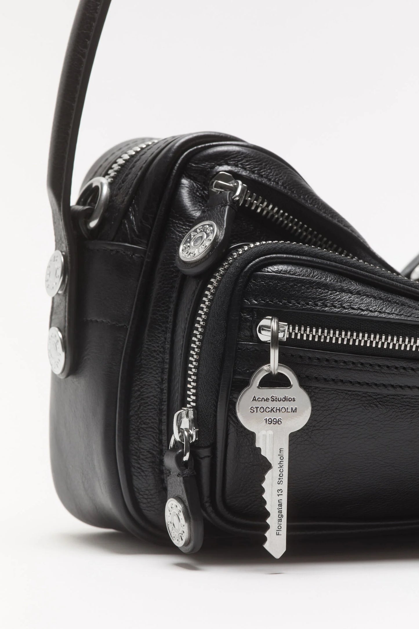 Acne Studios Väska Camero Party