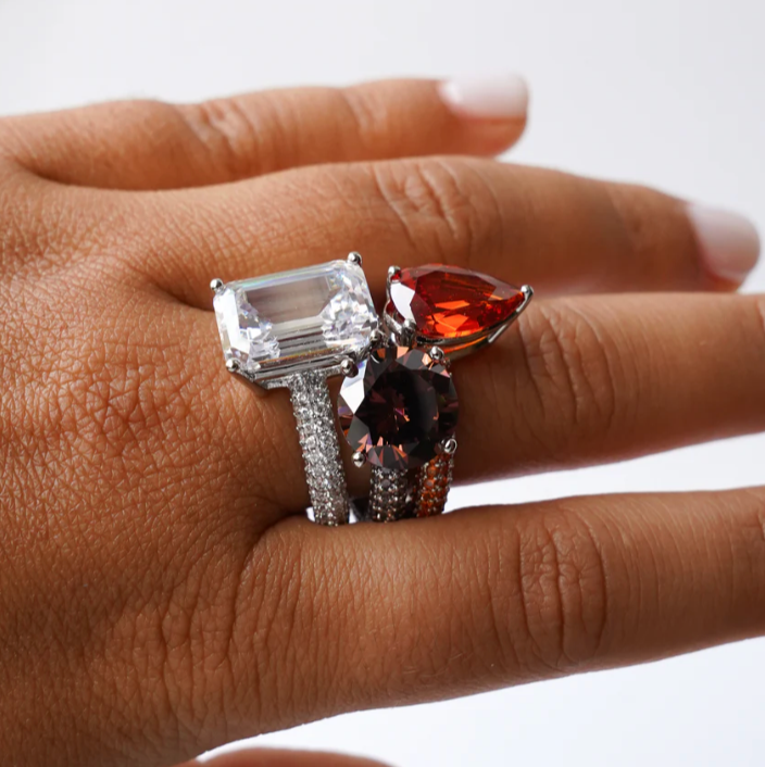 Izabel Display Ring Mega Rectangle