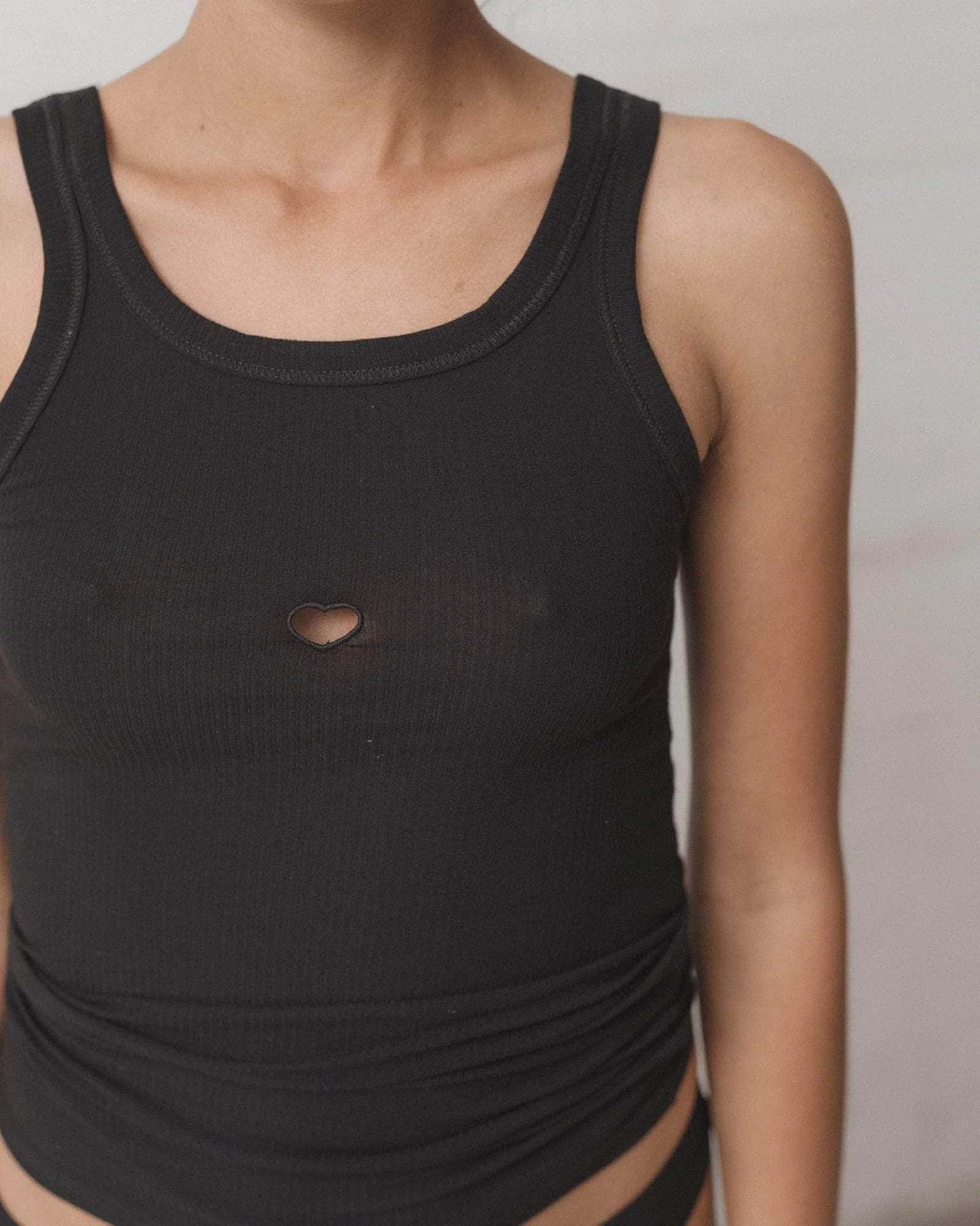 Baserange Linne Heart Tank