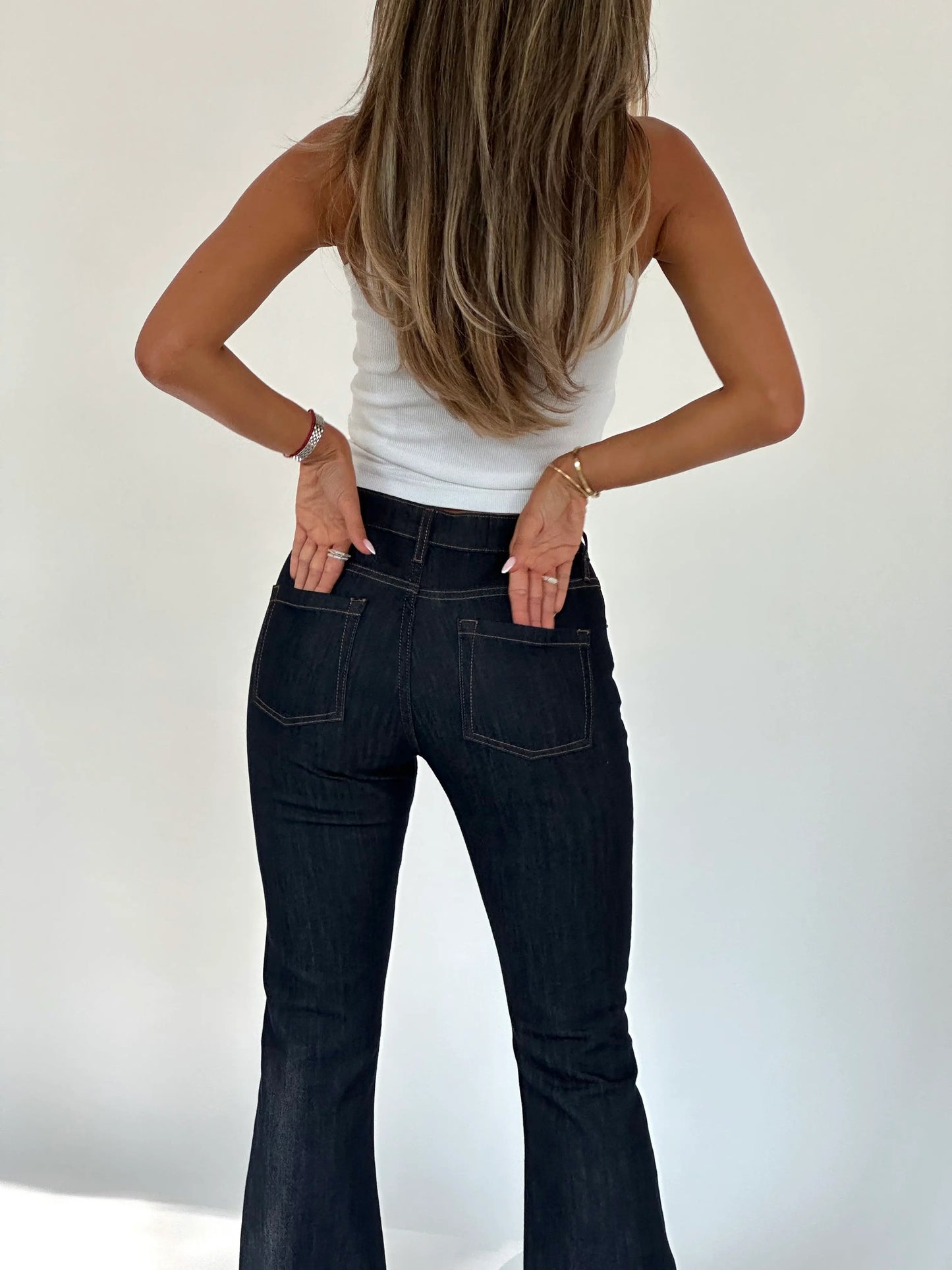 Àvora Jeans Bianca Flared Denim Regular